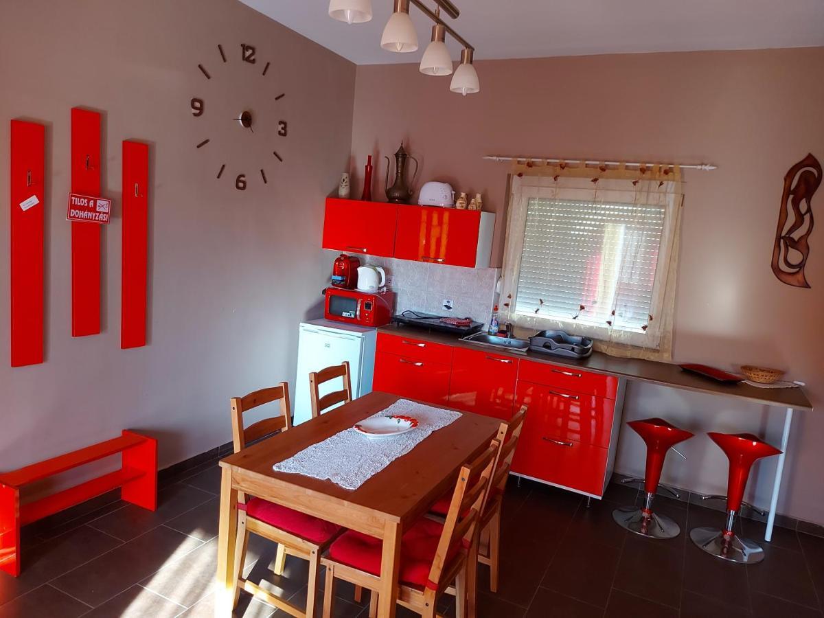 Corner Apartman 5 Шиофок Экстерьер фото