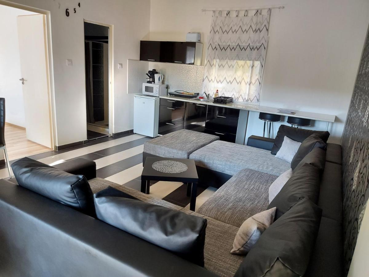 Corner Apartman 5 Шиофок Экстерьер фото