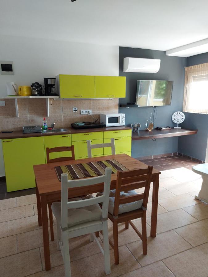 Corner Apartman 5 Шиофок Экстерьер фото