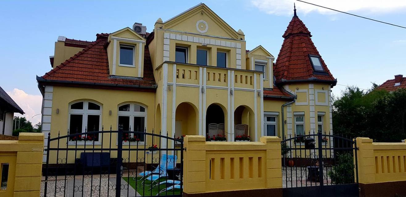 Corner Apartman 5 Шиофок Экстерьер фото